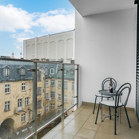 Apartament Black & White Mostowa By Renters Poznan Exterior foto