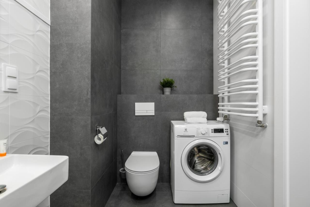 Apartament Black & White Mostowa By Renters Poznan Exterior foto